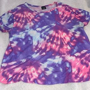 Soft pink and purple tie dye tee. Size large but fits like a small.
